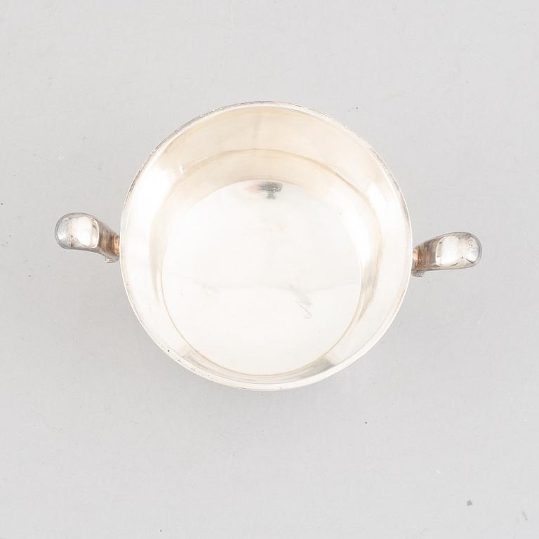 A Swedish Art Déco Silver Sugar Bowl, mark of W.A. Bolin, Stockholm 1933.