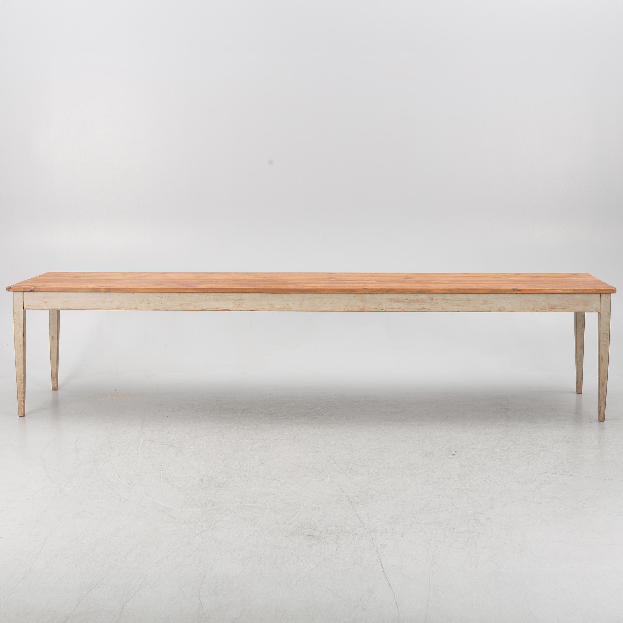 Table, first half of the 20th century.