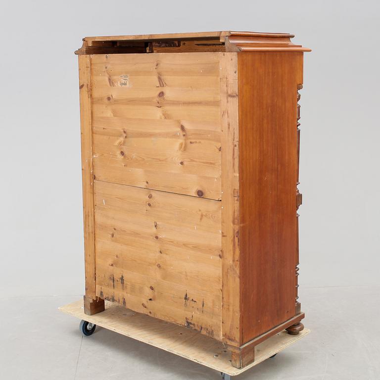 CHIFFONJÉ, nyrenässans, sent 1800-tal.