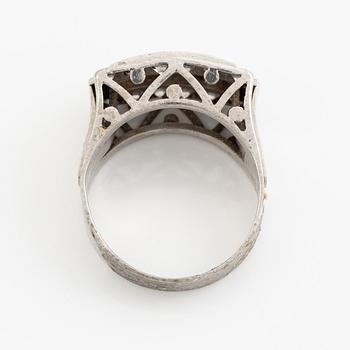 Ring 18K white gold and three rows of brilliant-cut diamonds, 1950s.