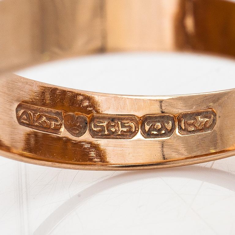 A 14K gold ring. Tammen koru, Turku 1970.