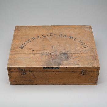 MINERALSAMLING FÖR SKOLOR, 1900-talets första del.