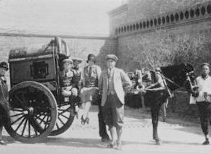 The Nordström family gathered for a field day.