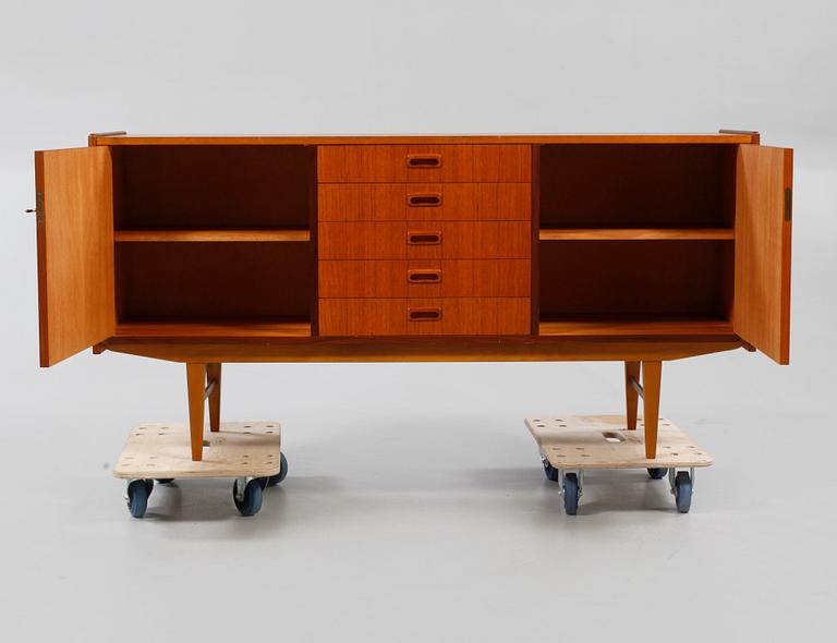 SIDEBOARD, 1960-tal.