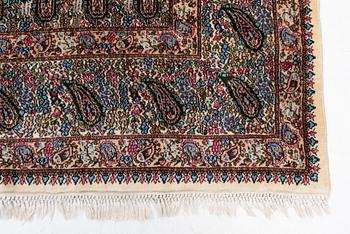 Carpet, Kirman, approx. 335 x 260 cm.