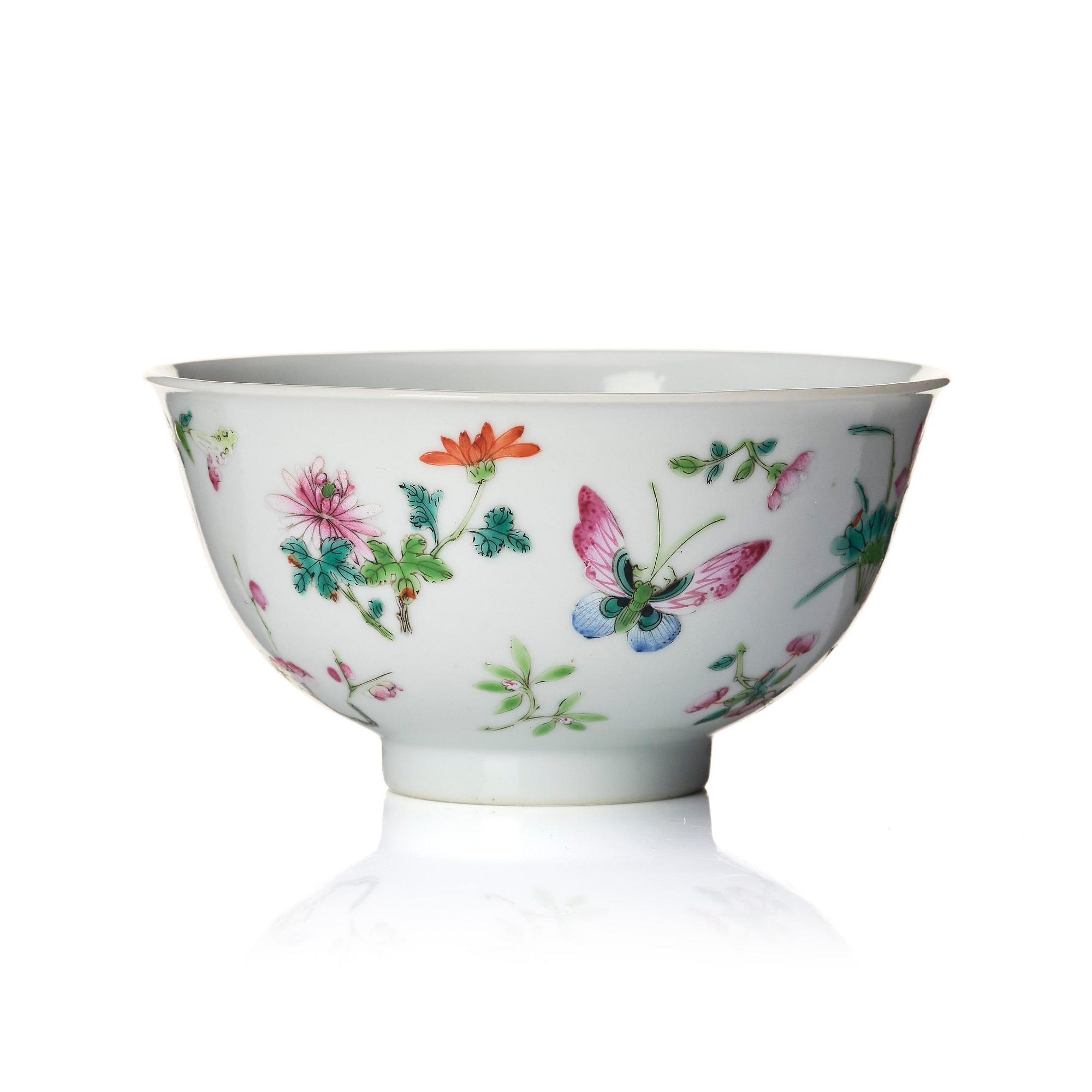 Skål, porslin. Qingdynastin, med Daoguang märke och period (1820-1850).