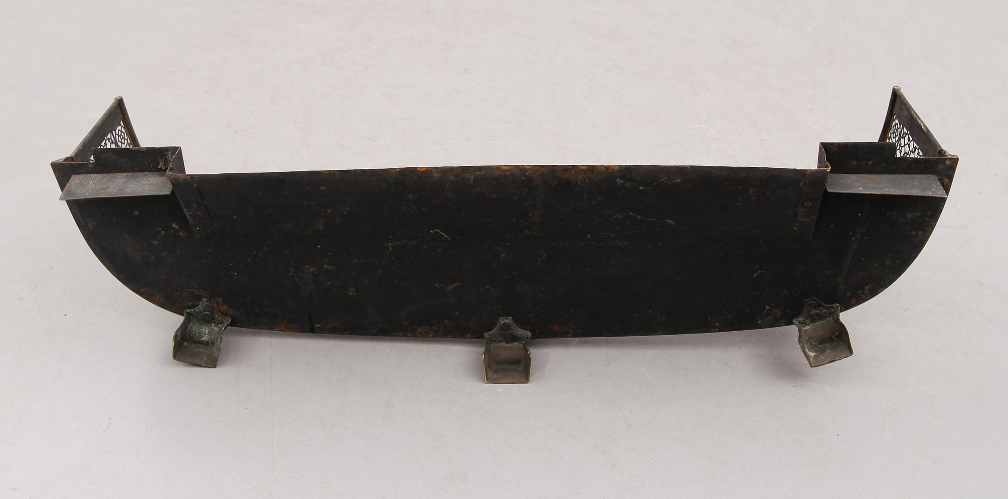 BRASSKYDD, viktoriansk, England, 1800-talets andra hälft.