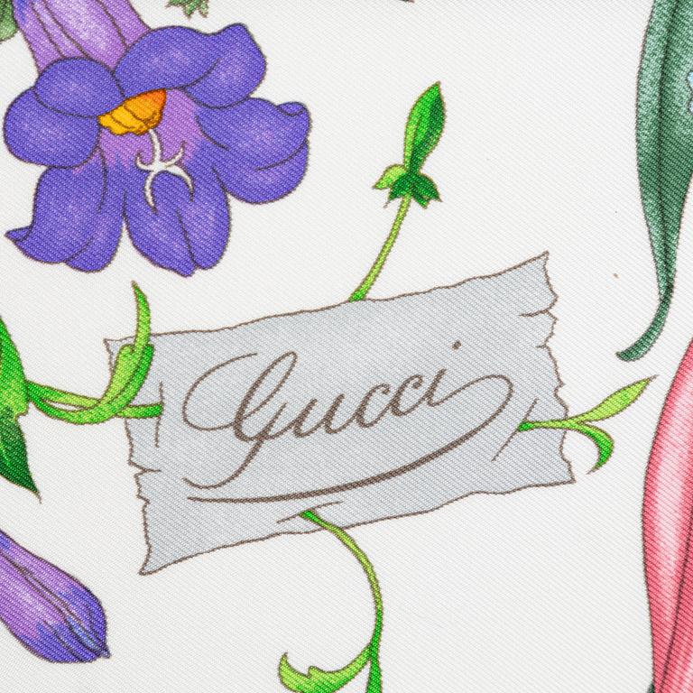Gucci, scarf, "Flora".
