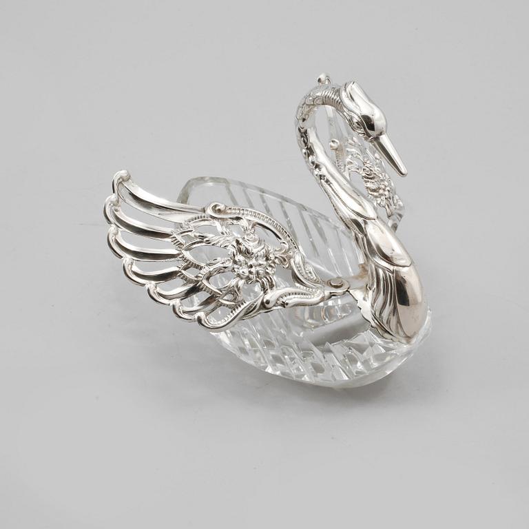 SALTKAR, silver och glas, importstämplad, 1900-talets andra hälft.