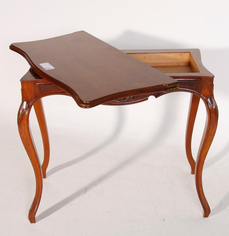 SPELBORD. Nyrokoko. 1800-talets andra hälft.