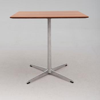 BORD, Fritz Hansen, Danmark, 1900-talets andra hälft.