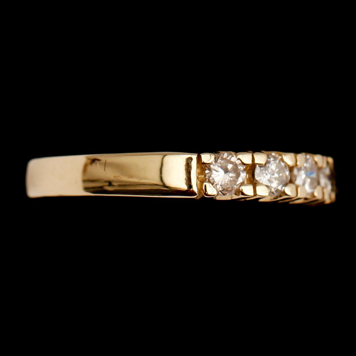 RING, 14 k guld, briljanter tot ca 0.84 ct.