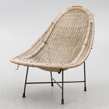 Kerstin Hörlin-Holmquist, An armchair, "Stora Kraal", designed for Nordiska Kompaniet's Triva series in 1952.
