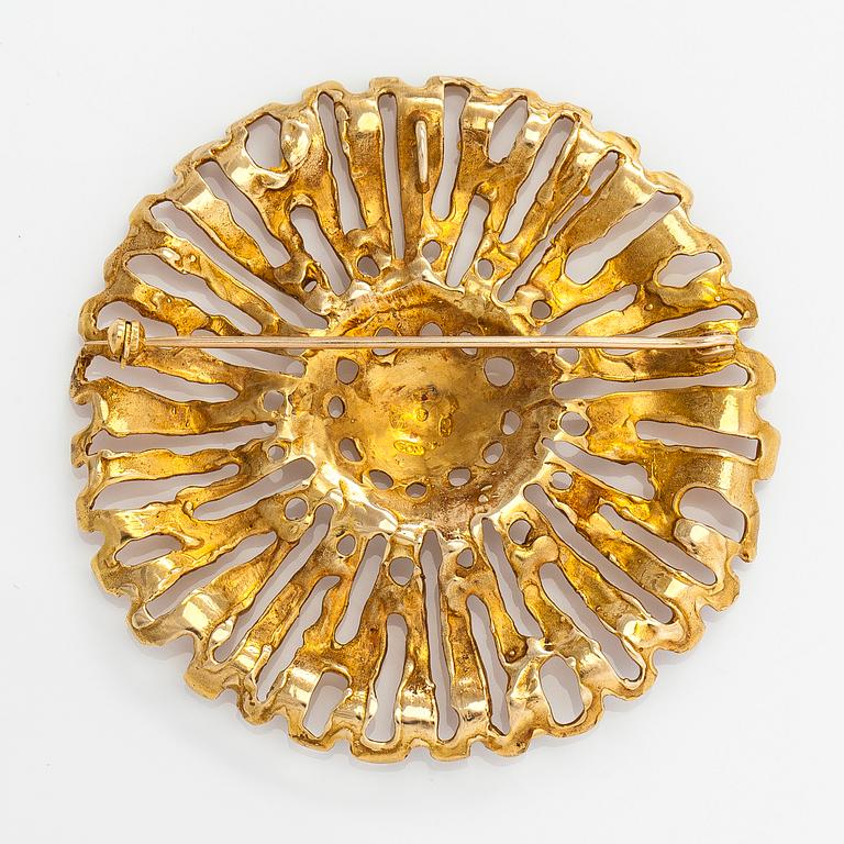 Reino Saastamoinen, a 14K gold pendant/brooch, Helsinki 1969.