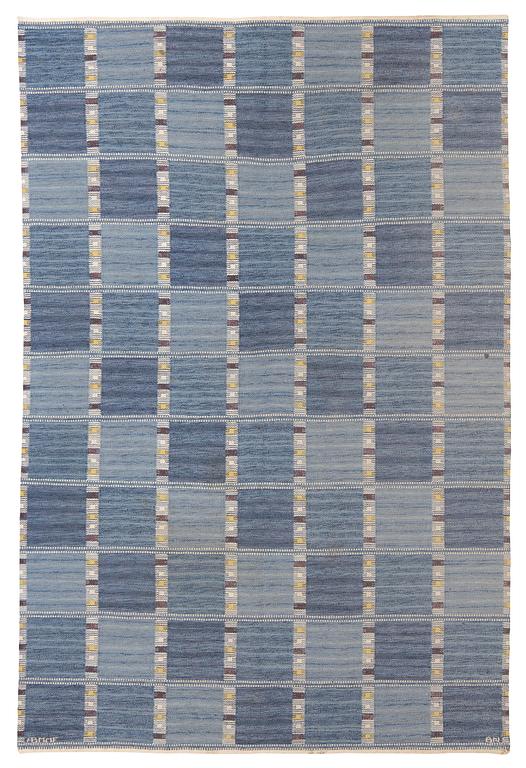 Barbro Nilsson, matto, "Falurutan mellanblå", flat weave, ca 305,5 x 202 cm, signed AB MMF BN.