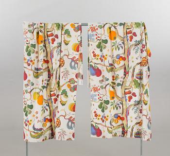JOSEF FRANK, 2 gardinlängder "Vegetable Tree" firma Svenskt Tenn.