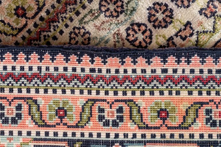 Carpet, silk, ca 160 x 95 cm.