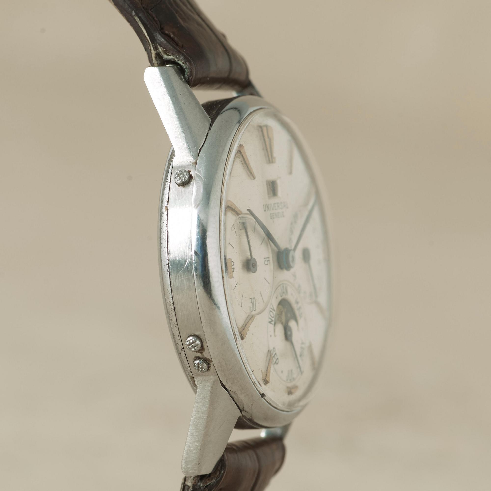 UNIVERSAL, Geneve, "triple calendar with moon phase", wristwatch, 33 mm,