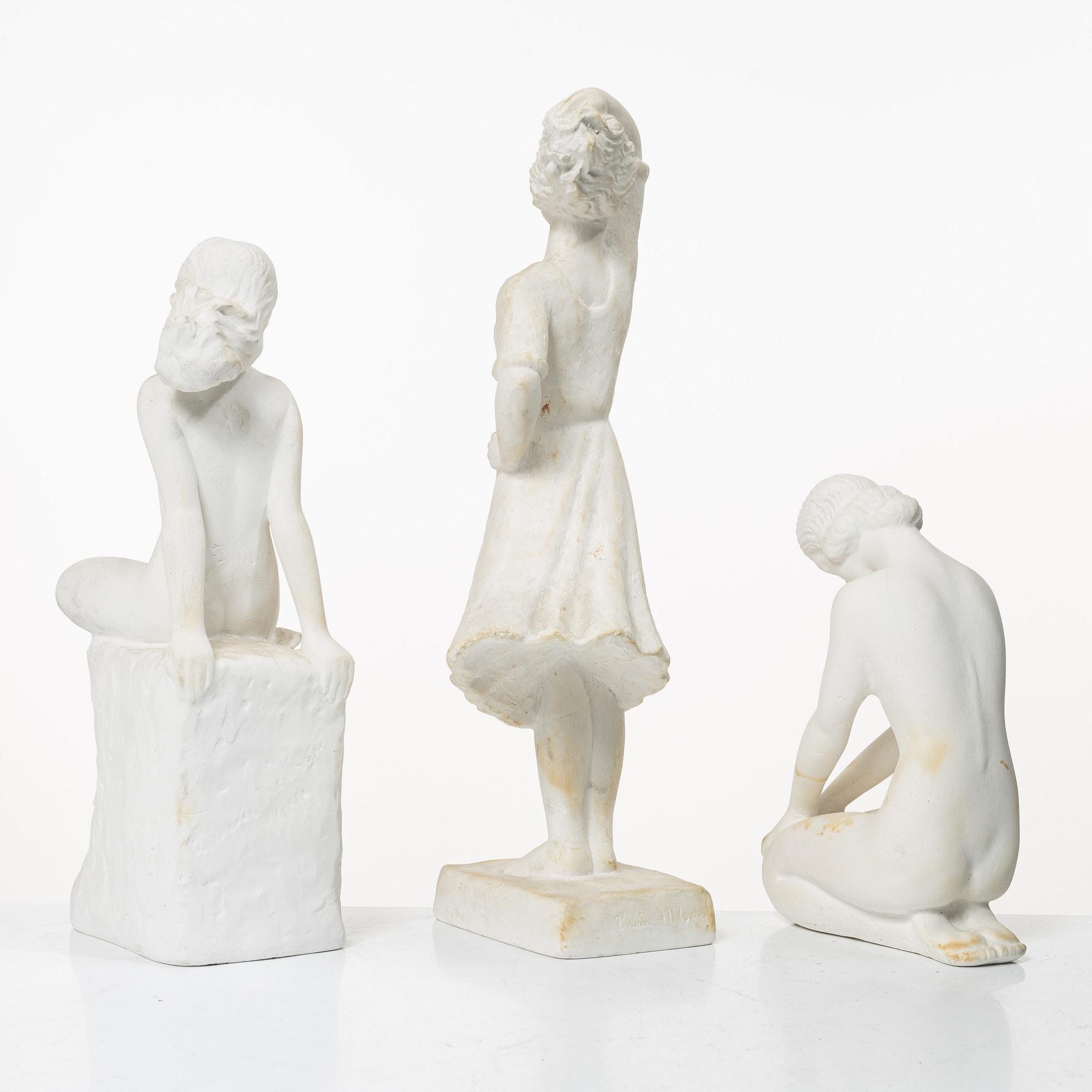 Carin Nilson, ”Västanvind”, ”Styra” and sitting girl.