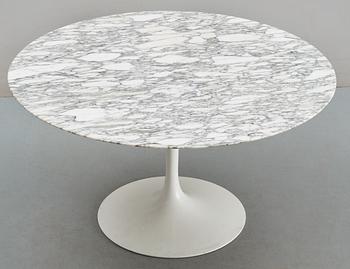 An Eero Saarinen 'Tulip' marble top dinner table, Knoll International, USA.