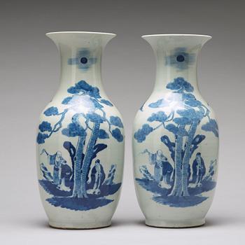 A large pair of blue and white vases, Qing dynasty, 19th Century.