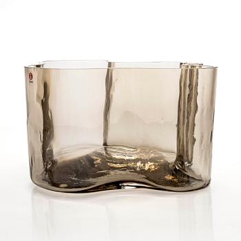 Alvar Aalto, a '3031' vase, signed Alvar Aalto Iittala 2008.