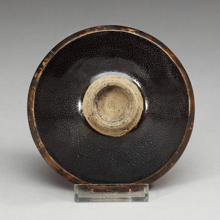 An oil-spot glazed bowl, Song dynasty.