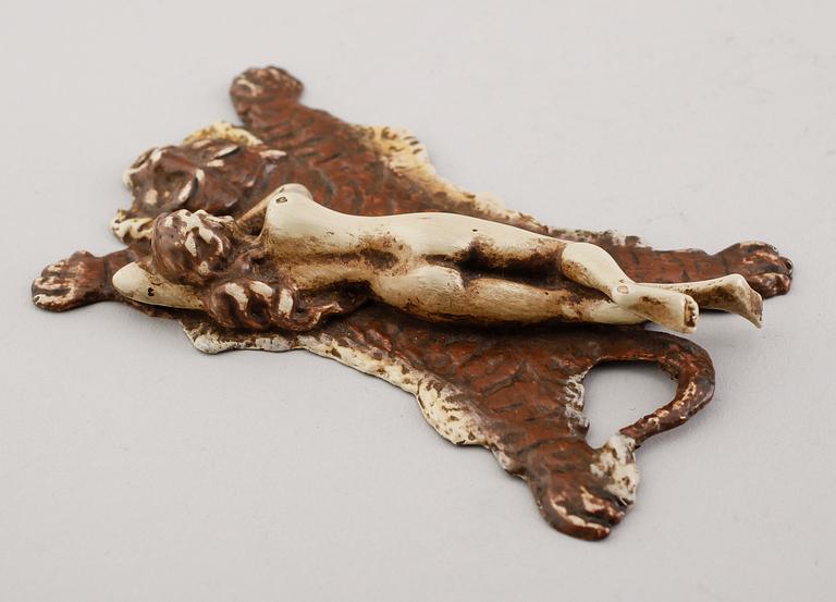 FIGUR, wienerbrons, märkt Namgreb (Bergman), omkring år 1900.