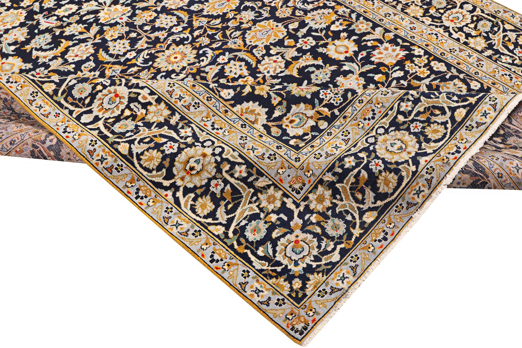 Matta, Keshan, ca 299 x 217 cm.