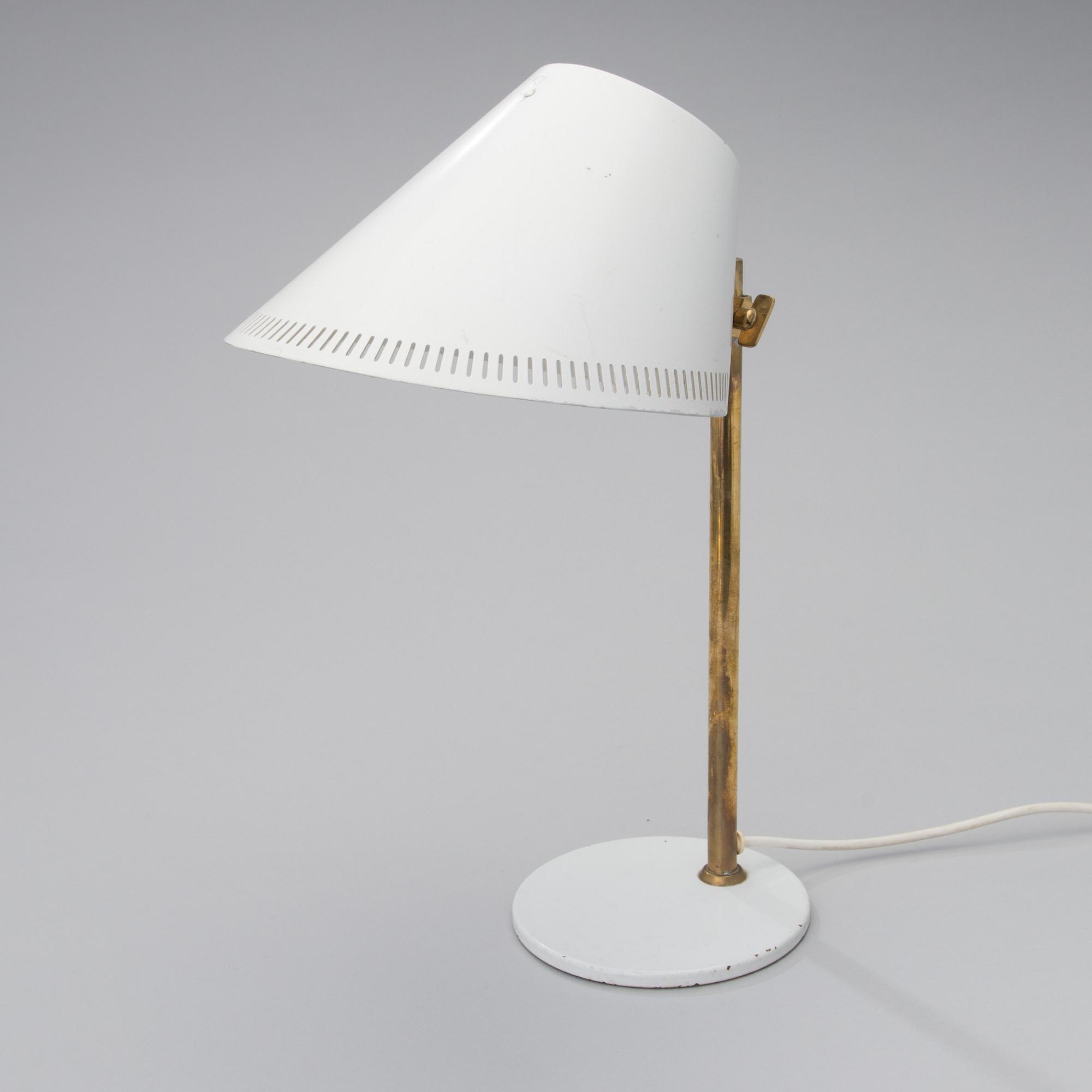 PAAVO TYNELL, bordslampa, modell 9227, Taito/Idman 1900-talets mitt.