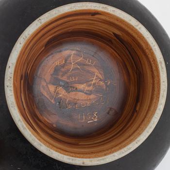 Hertha Bengtson, a stoneware bowl on foot, Rörstrand, 1961.