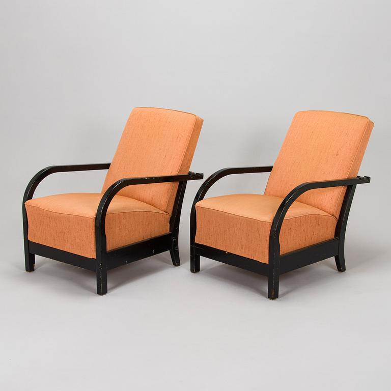 Einari Kyöstilä, A pair of 1930's 'Mainio' armchairs for Asko Finland.
