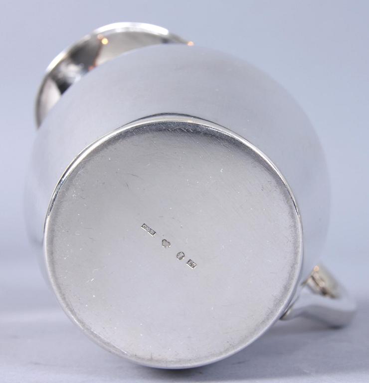 KAFFESERVIS, 3 delar, silver. Stockholm, 1908. 940 gram.