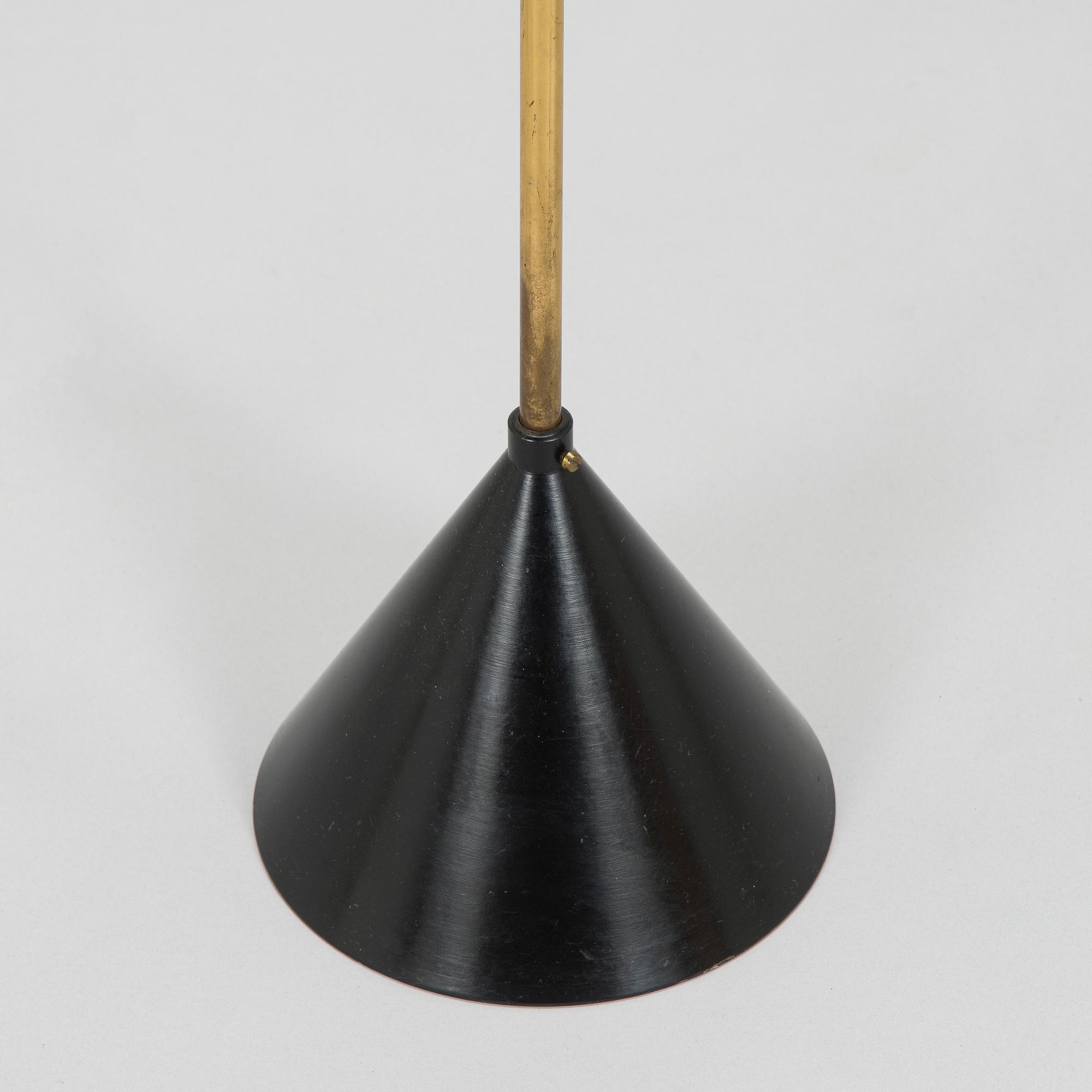Tapio Wirkkala, A mid-20th-century 'K 10-11' floor light for Idman.