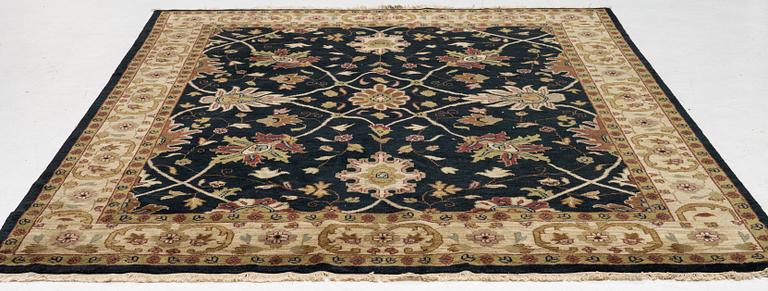 Matta, ca 295 x 240 cm.