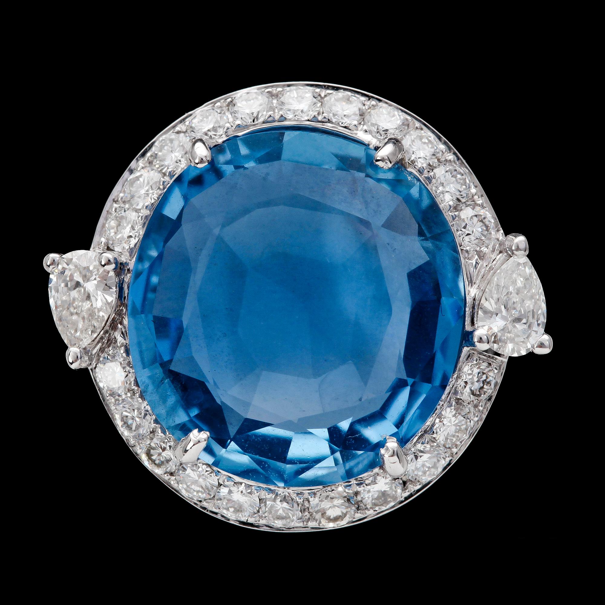 RING, blue sapphire, 8.67 ct, and brilliant cut diamonds, 0.87 cts. Cert. GRS.