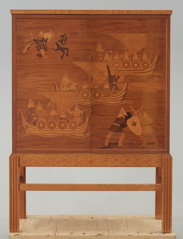 SKÅP, "Vikingar", Erik Mattsson, Mjölby Intarsia, A.B Westbergs Möbler i Tranås, 1940-tal.