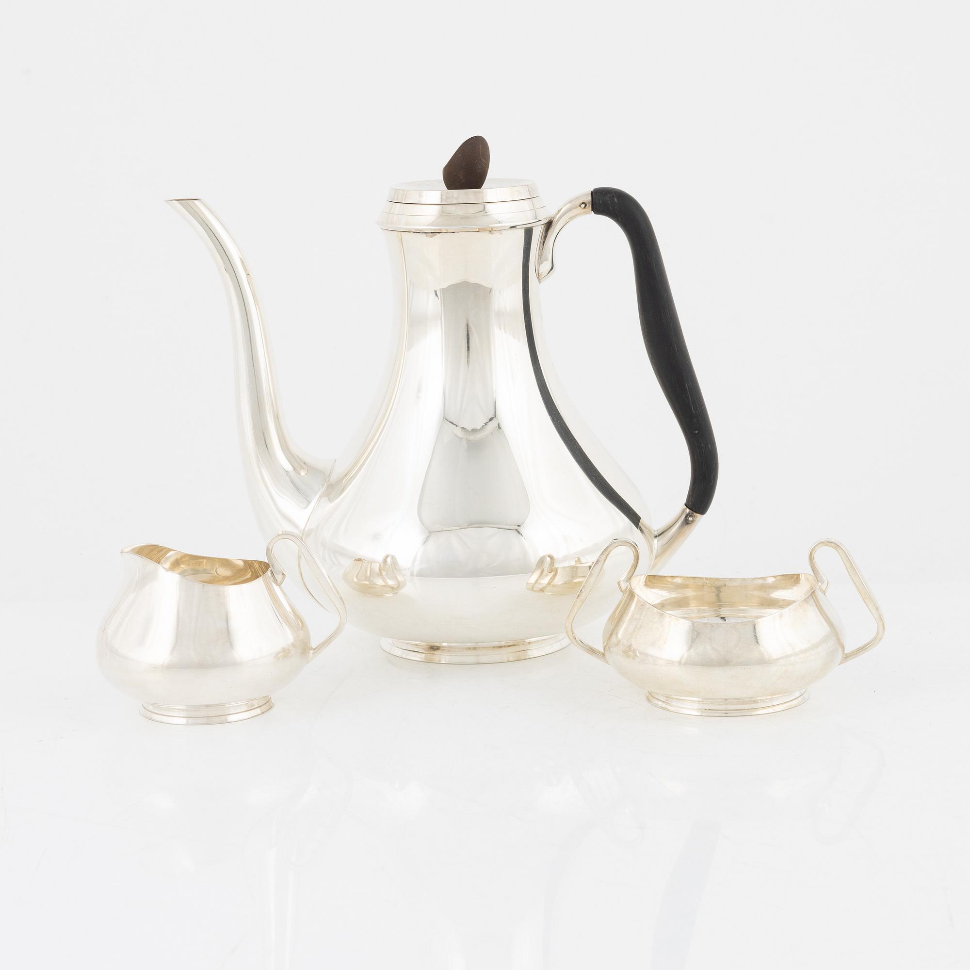 Svend Toxvaerd, kaffeservis, tre delar, sterlingsilver, Danmark, omkring 1900-talets mitt.