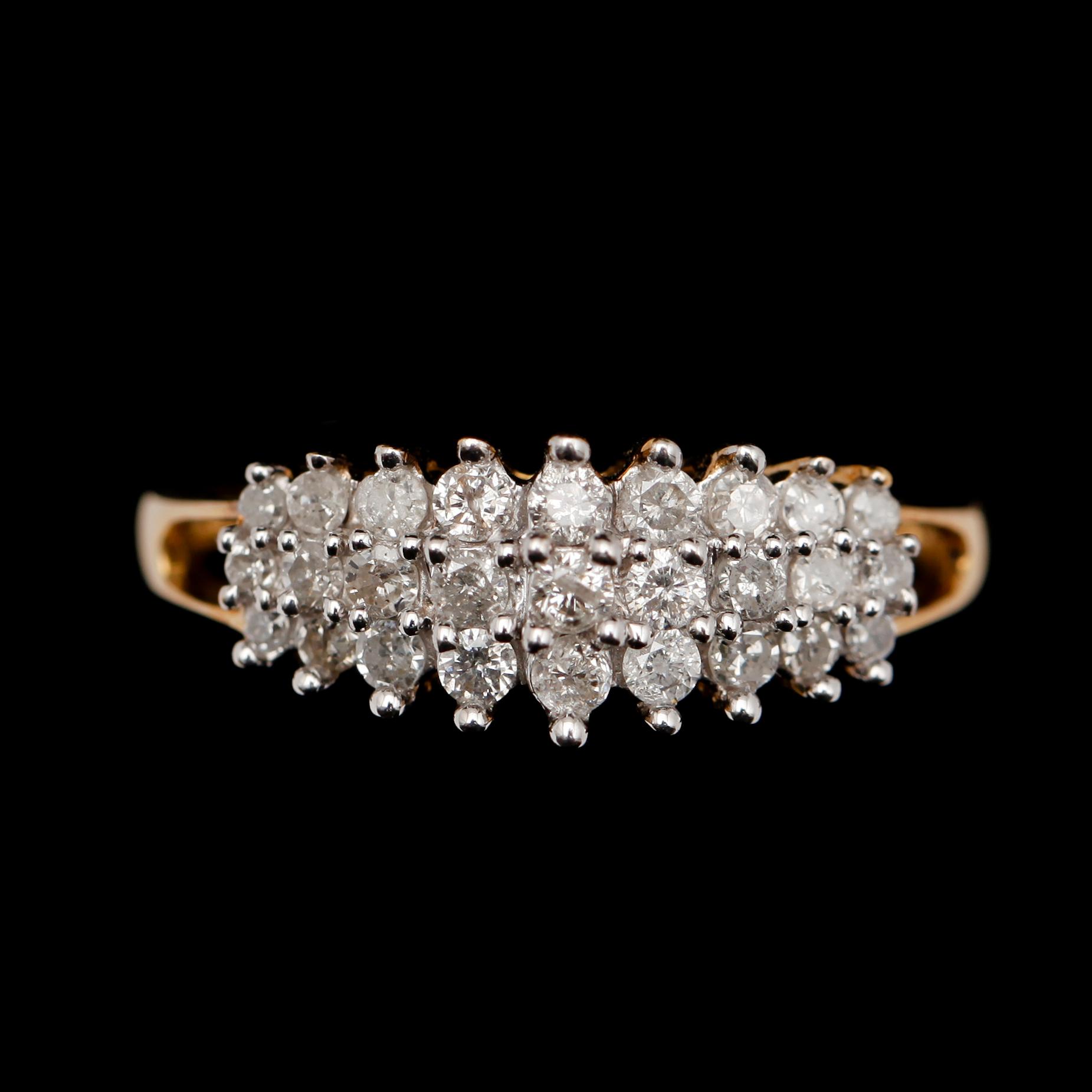 RING, 10 k guld/vitguld, diamanter tot 0.51 ct.