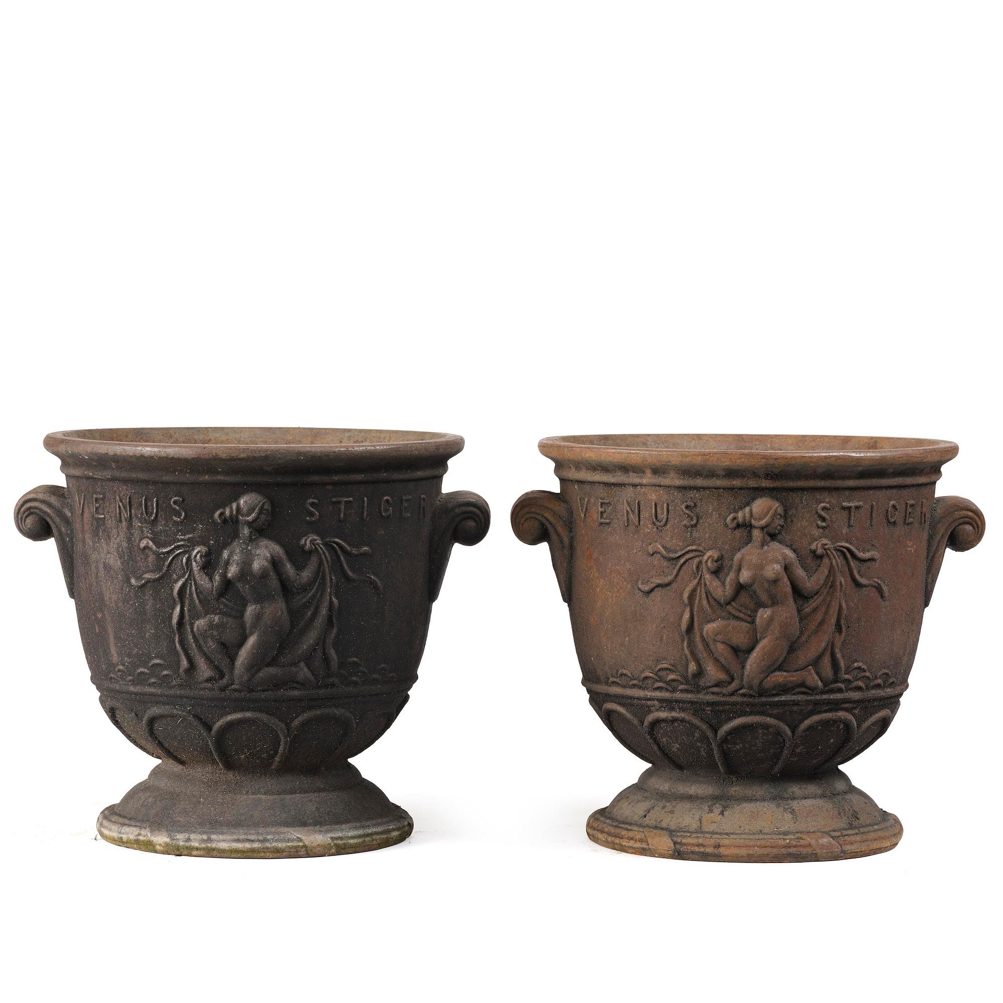 Ivar Johnsson, a pair of "Venus" cast iron urns, Näfveqvarns bruk, Swedish Grace.