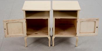 POTTSKÅP, ett par, 1950-tal.