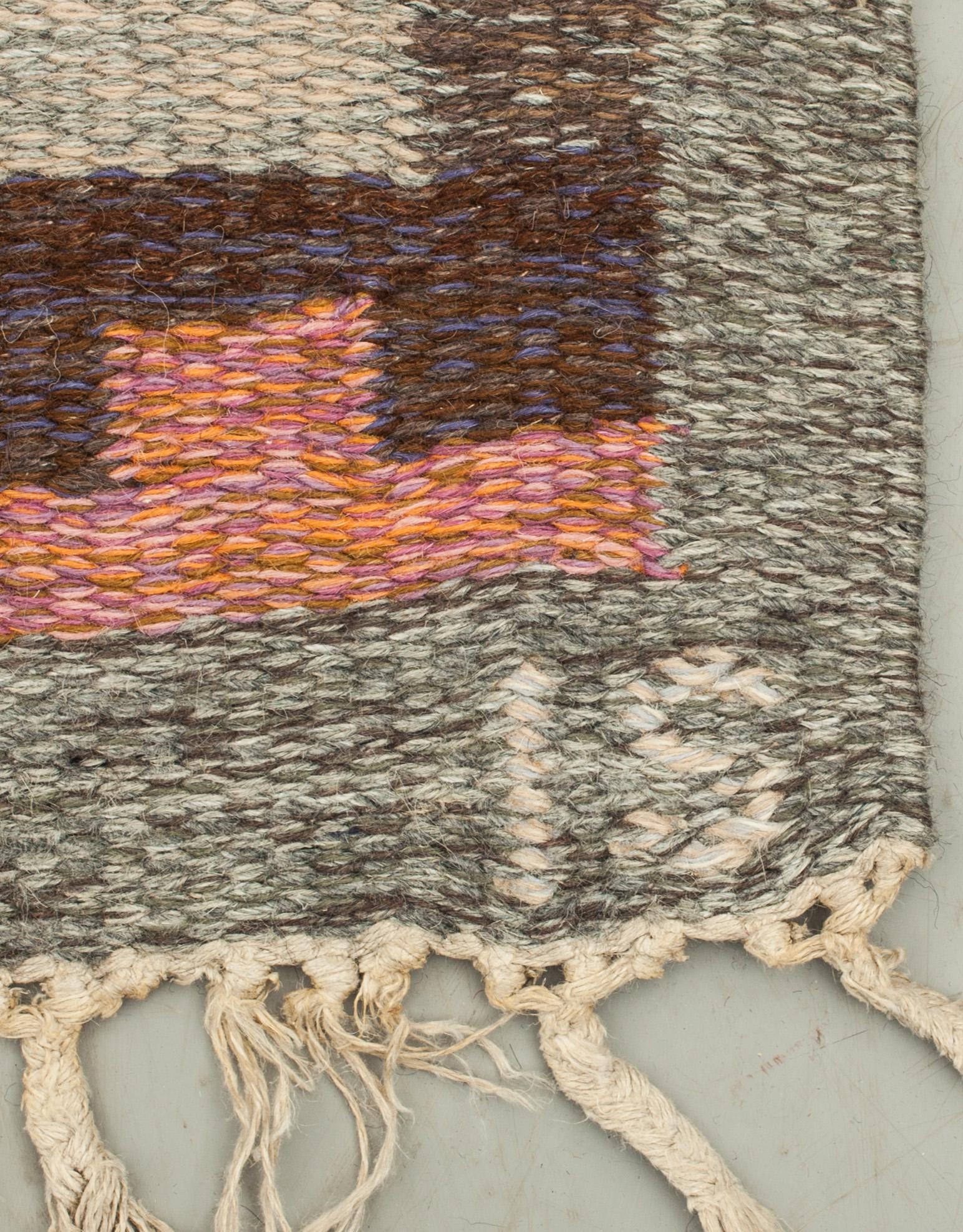 MATTA, rölakan, monogramsignerad IS (Ingegerd Silow). Ca 237 x 169 cm.