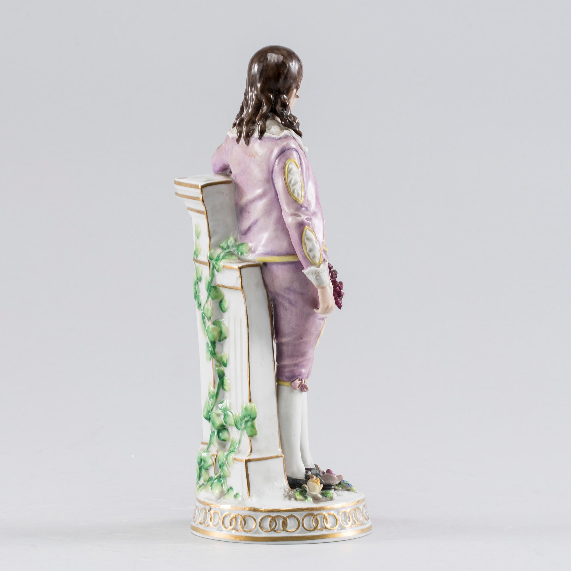 A Sitzendorf figure, 20th century.