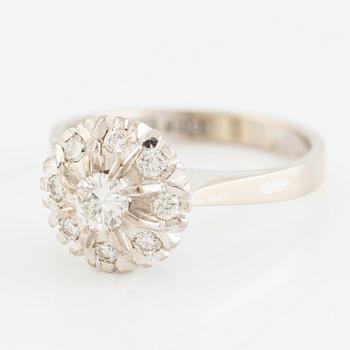 Ring, 18K white gold, camée model, set with brilliant-cut diamonds totalling 0.48 ct according to the inscription.