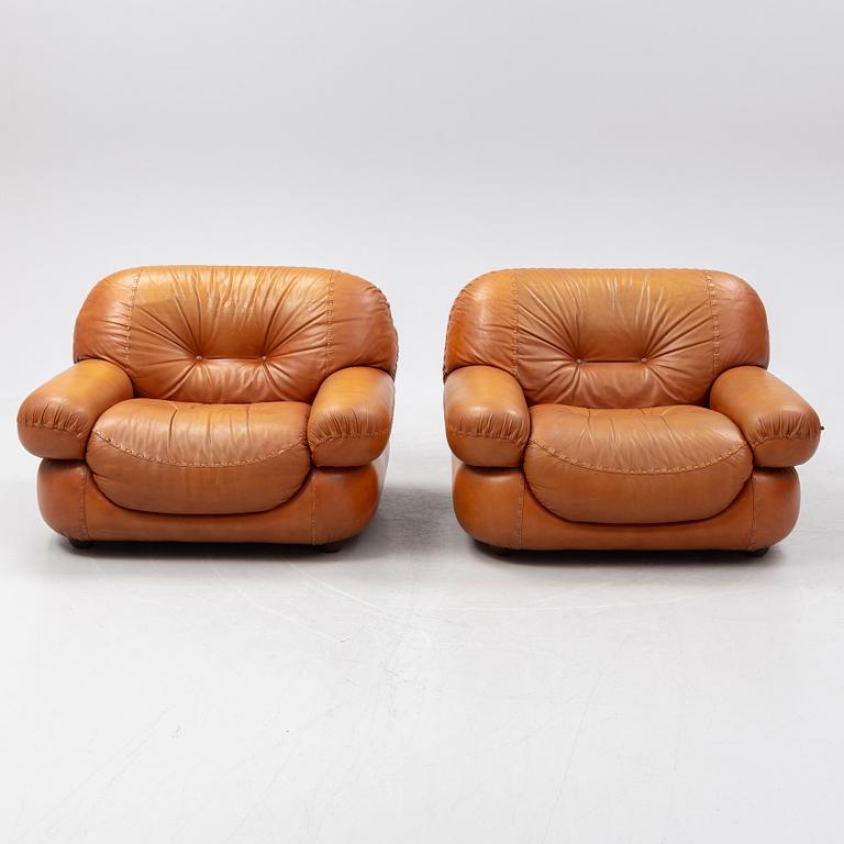 A pair of leather easy chairs, model 'Sapporo', Mobil Girgi, Italy, 1970s.