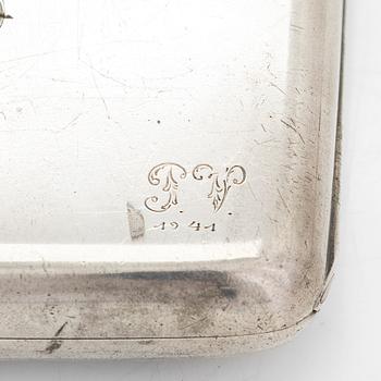 A late 1880s silver cigarette case, maker's mark of Peter Silventoinen, Saint Petersburg.