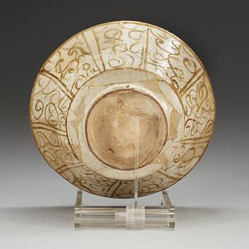 SKÅL, lergods. Lysterdekor. Diameter 22 cm. Persien tidigt 1200-tal, sannolikt Keshan.