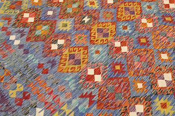 A Kilim carpet, approx. 350 x 250 cm.