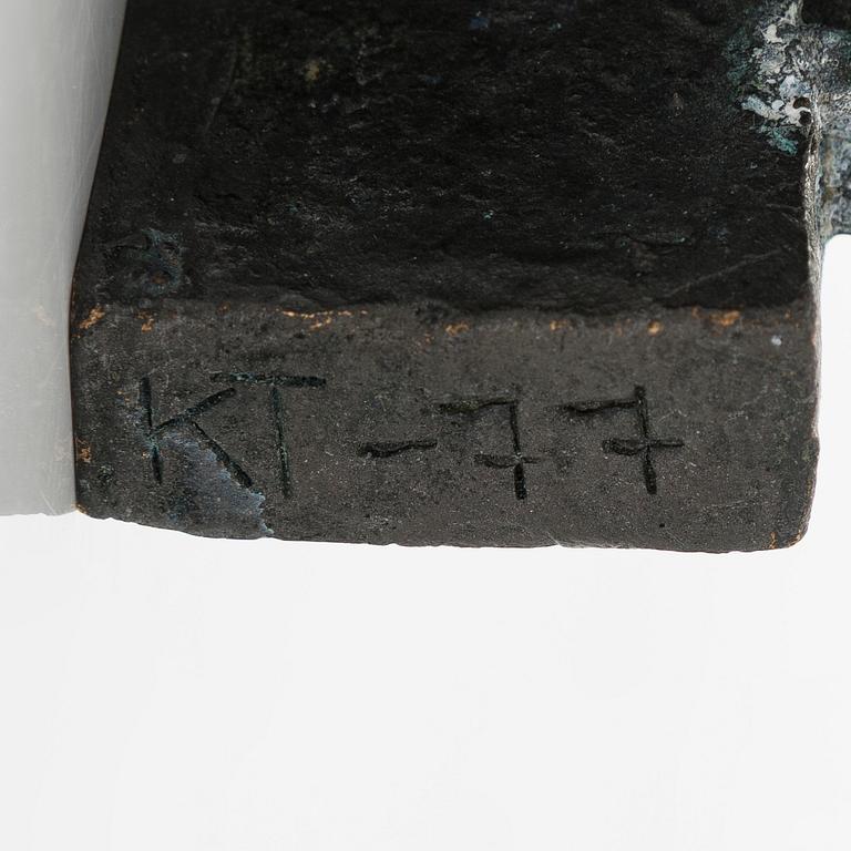 Kain Tapper, "Aura".