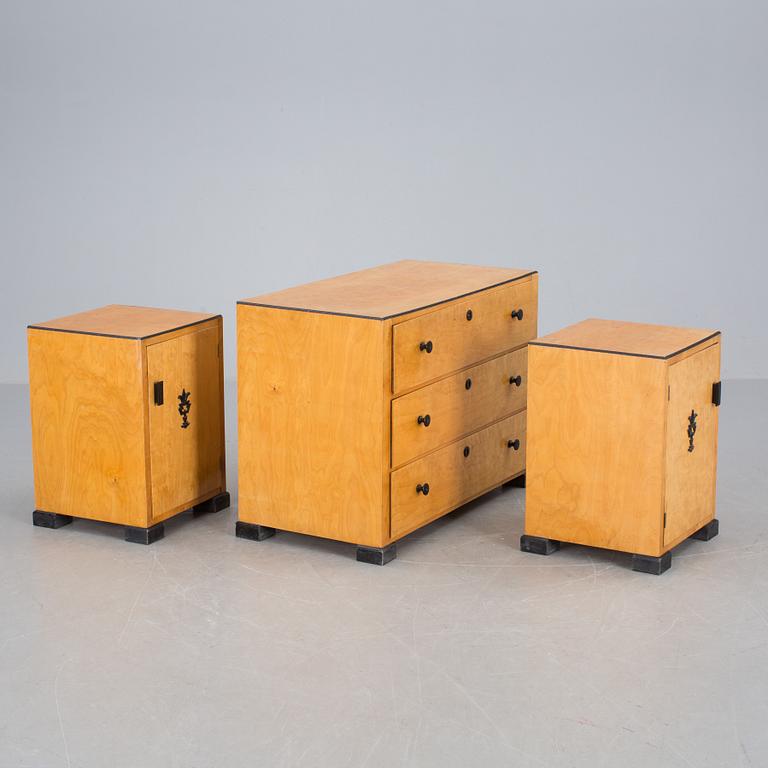 SÄNGKAMMARMÖBEL, 3 delar,  1930-tal.